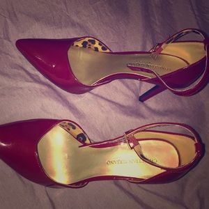 Gorgeous Burgundy Heels !